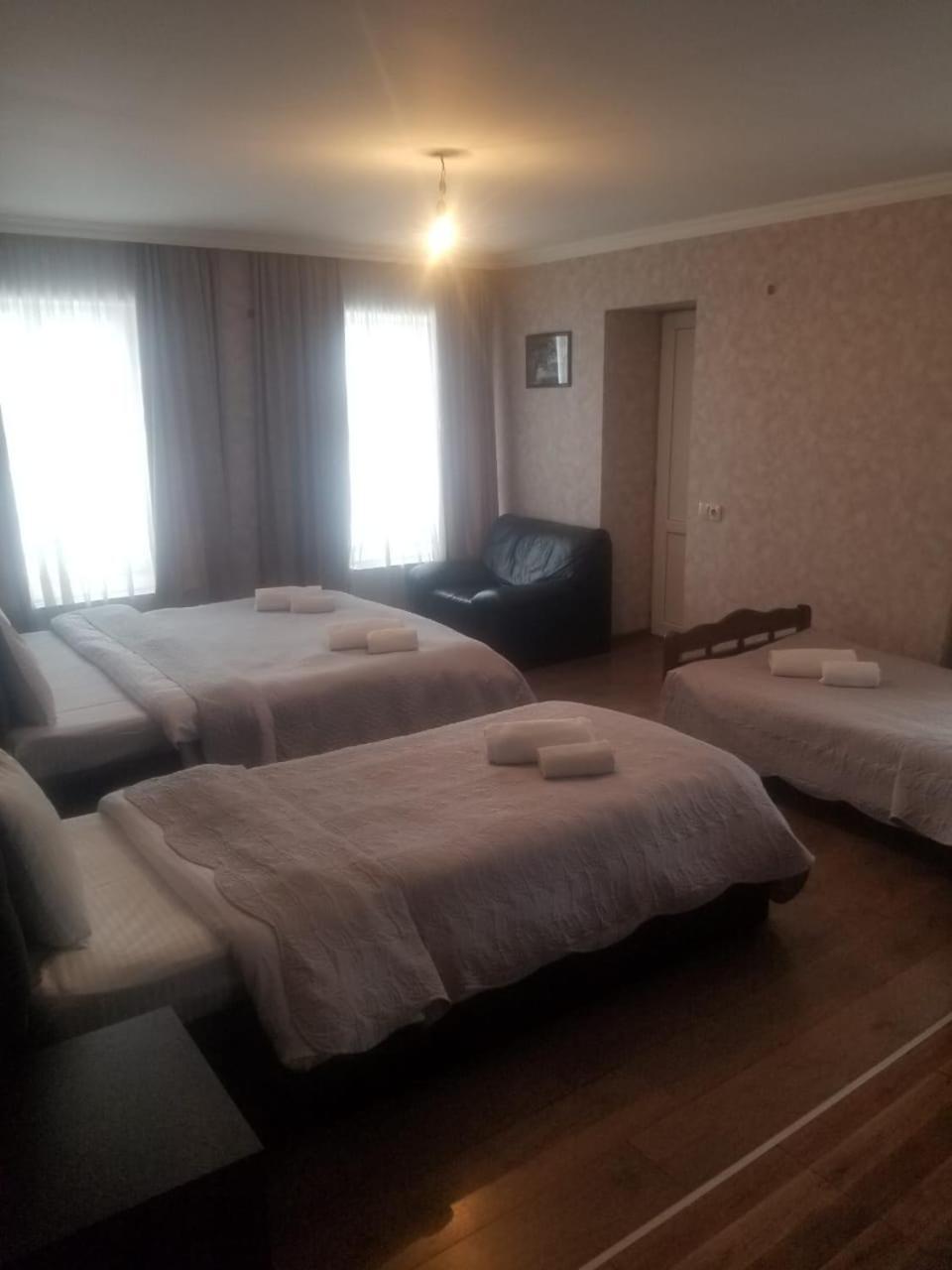 Guesthouse Ori Beli In メスティア エクステリア 写真