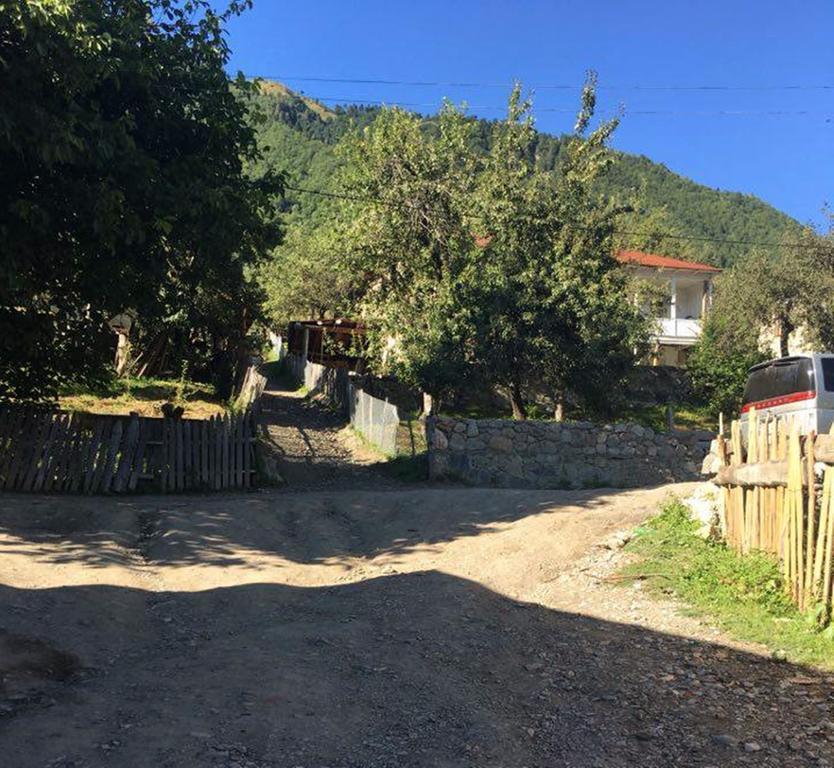Guesthouse Ori Beli In メスティア エクステリア 写真