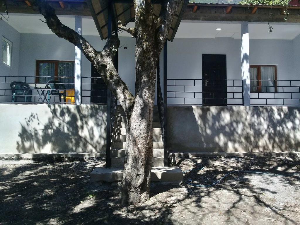Guesthouse Ori Beli In メスティア エクステリア 写真