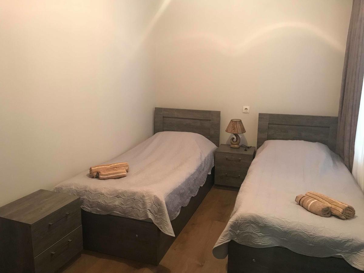Guesthouse Ori Beli In メスティア エクステリア 写真