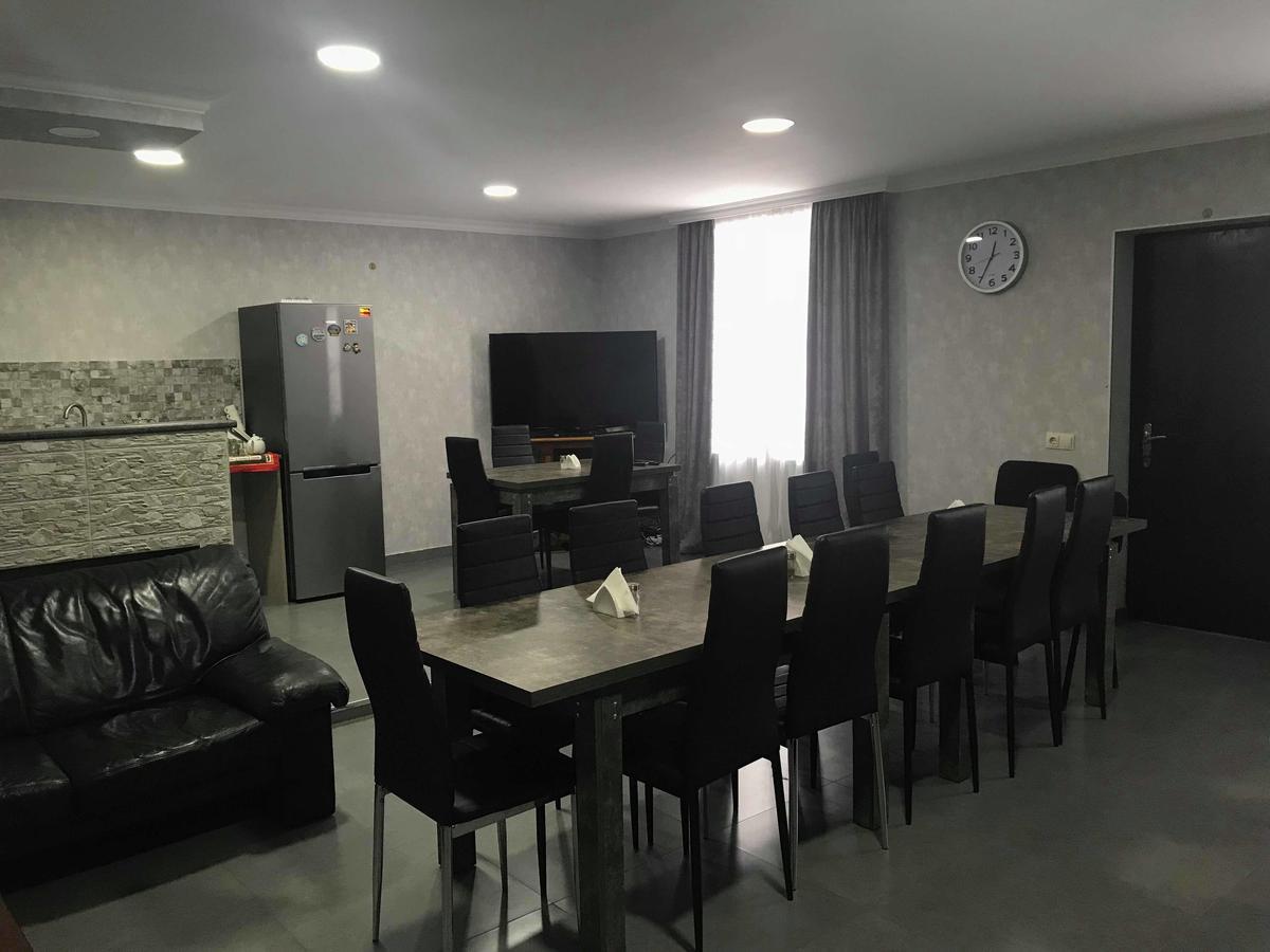 Guesthouse Ori Beli In メスティア エクステリア 写真
